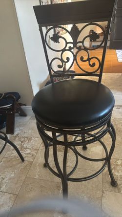 Swivel Bar Stool