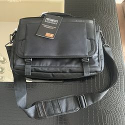 Samsonite Pro Slim Messenger 15.6”