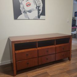 Broyhill wooden tv Stand