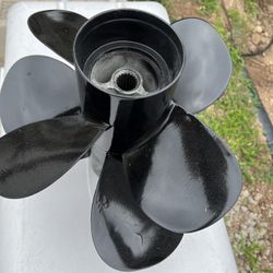 Volvo Penta D4 Duo Props For DPS Drive.  