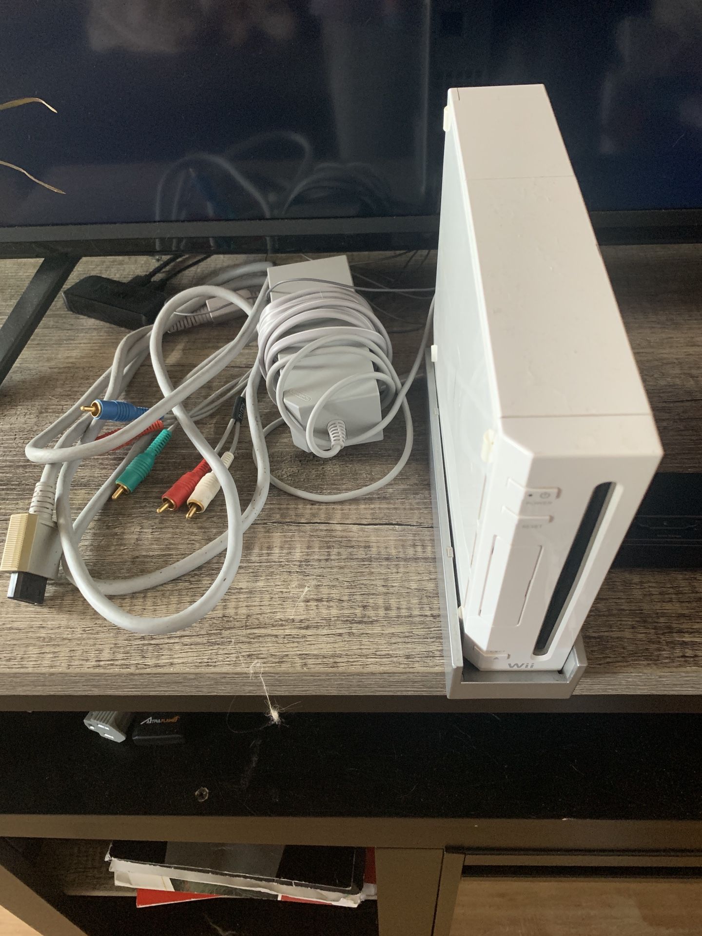 Nintendo Wii System w/ Wii U motion bar included. (System and Motion Bar Only)