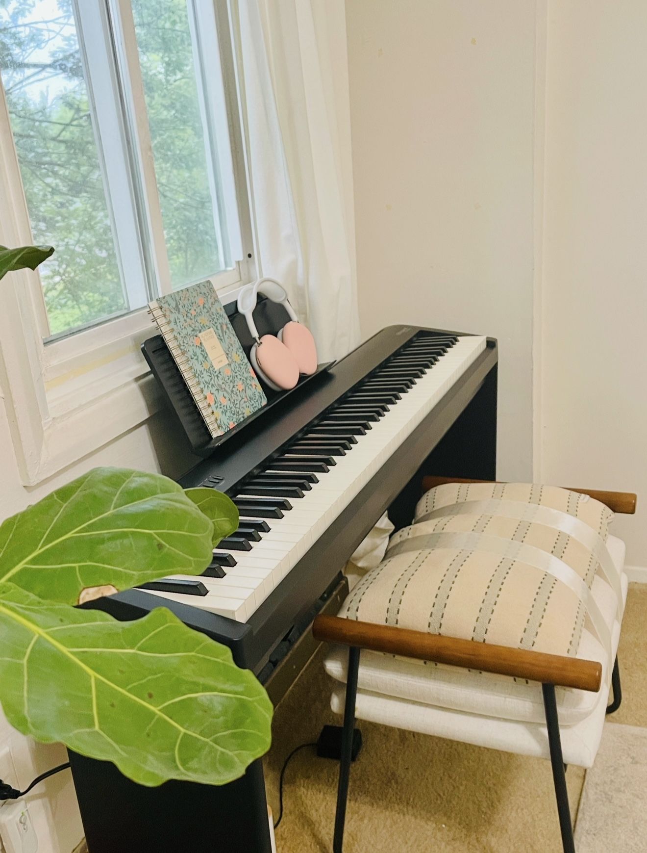 Rolland FP 30X Digital Piano like New :)