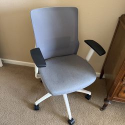 Mesh back office chair