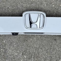 2018 2019 2020 2021 2022 HONDA ACCORD TRUNK LID GARNISH TRIM MOLDING HANDLE 