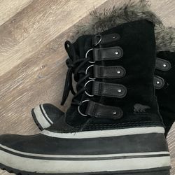 Sorel Joan of Arctic Women’s Winter Boots – Size 8