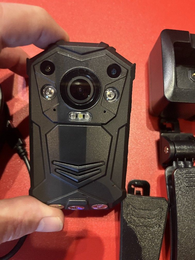 1296P Police Body Camera with 2 Inch Display, Night Vision, Waterproof Built in 128GB Memory
New