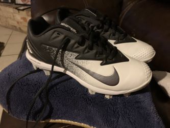 Nike baseball cleats size 5Y