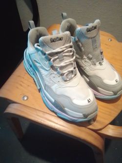 Balenciaga Triple s size 41
