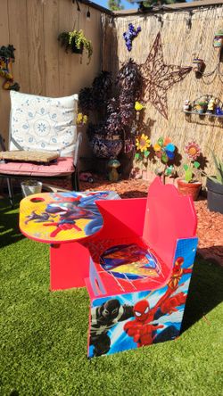Toddler Spiderverse Desk with drawer