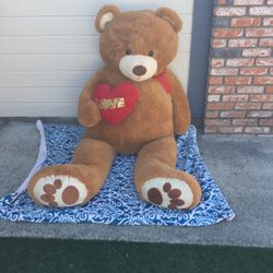 Hug Fun International Hong Kong Huuuuuuuuge Teddy bear