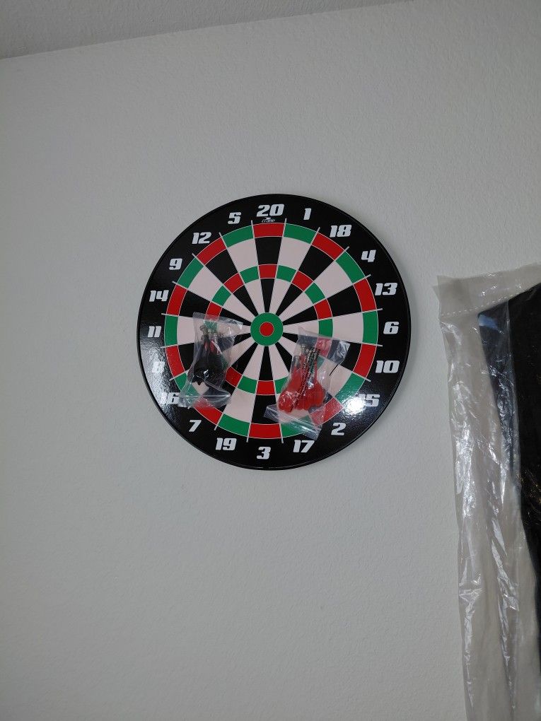 Magnetic Dart Board