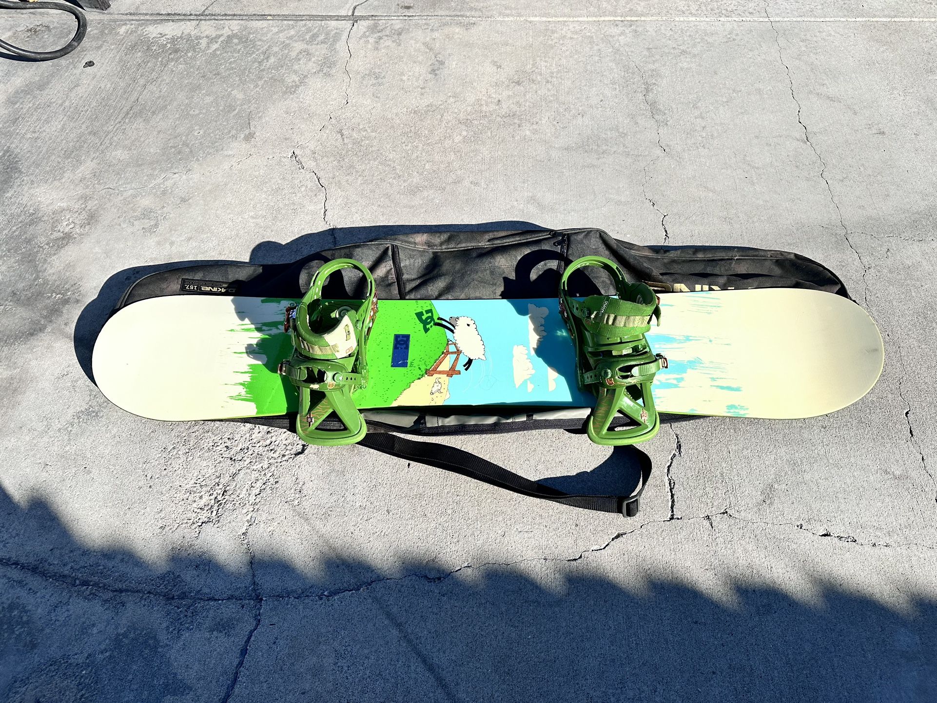DC Snowboard