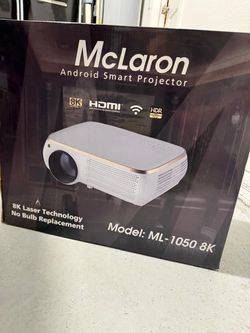 McLaron ML-1050 8K Android Smart Projector