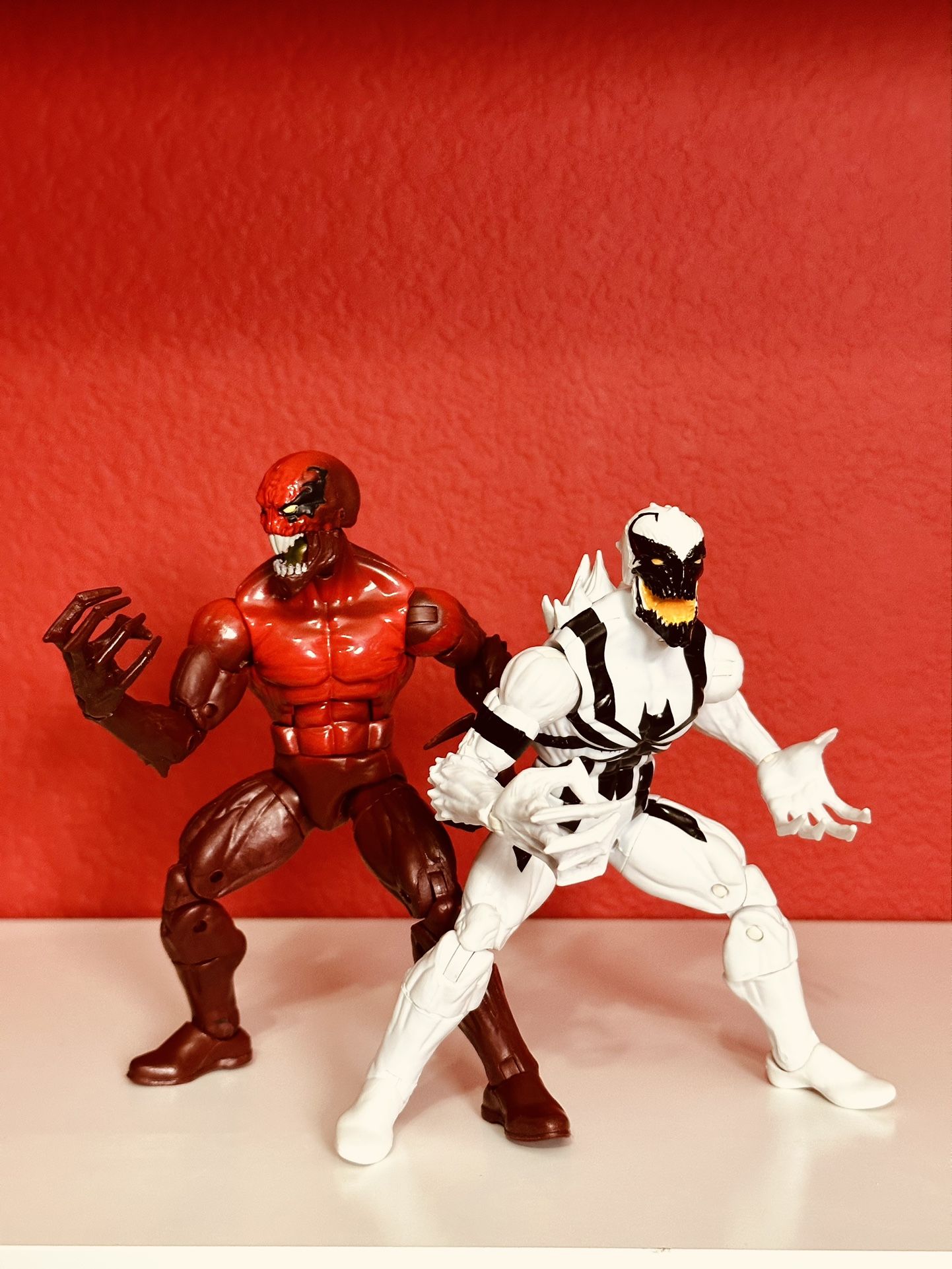 Marvel Legends - Anti-Venom & Toxin