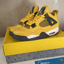 Jordan 4 Lightning