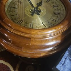 VINTAGE CLOCK TABLE.    WILL GO FAST