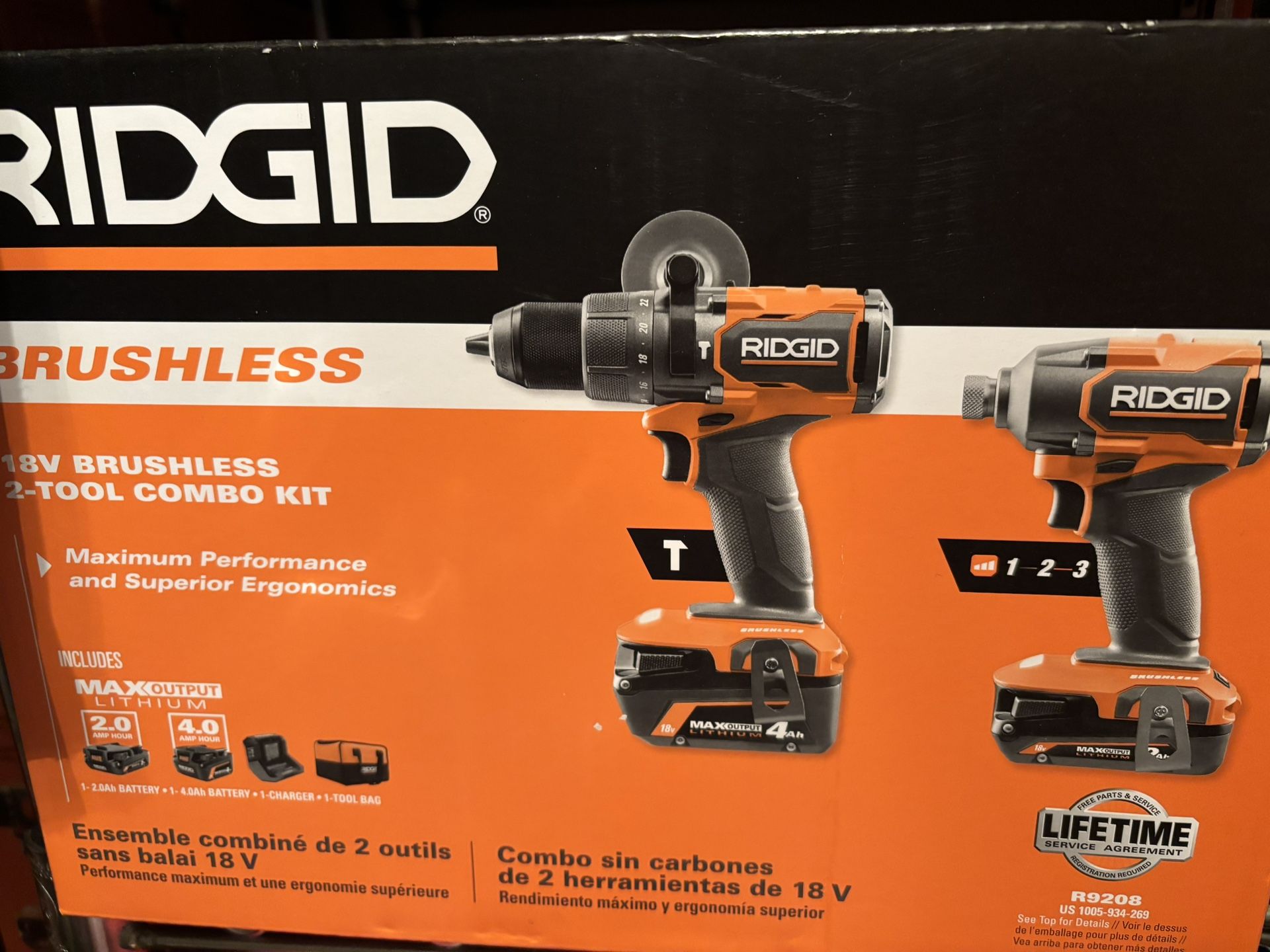 RIDGID. 3RUSHLESS RIDGID 18V BRUSHLESS 2-TOOL COMBO KIT
