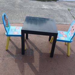 Toddler Table And 2 Chairs 
