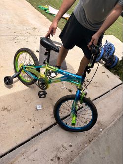 Boys bike messed up training wheels