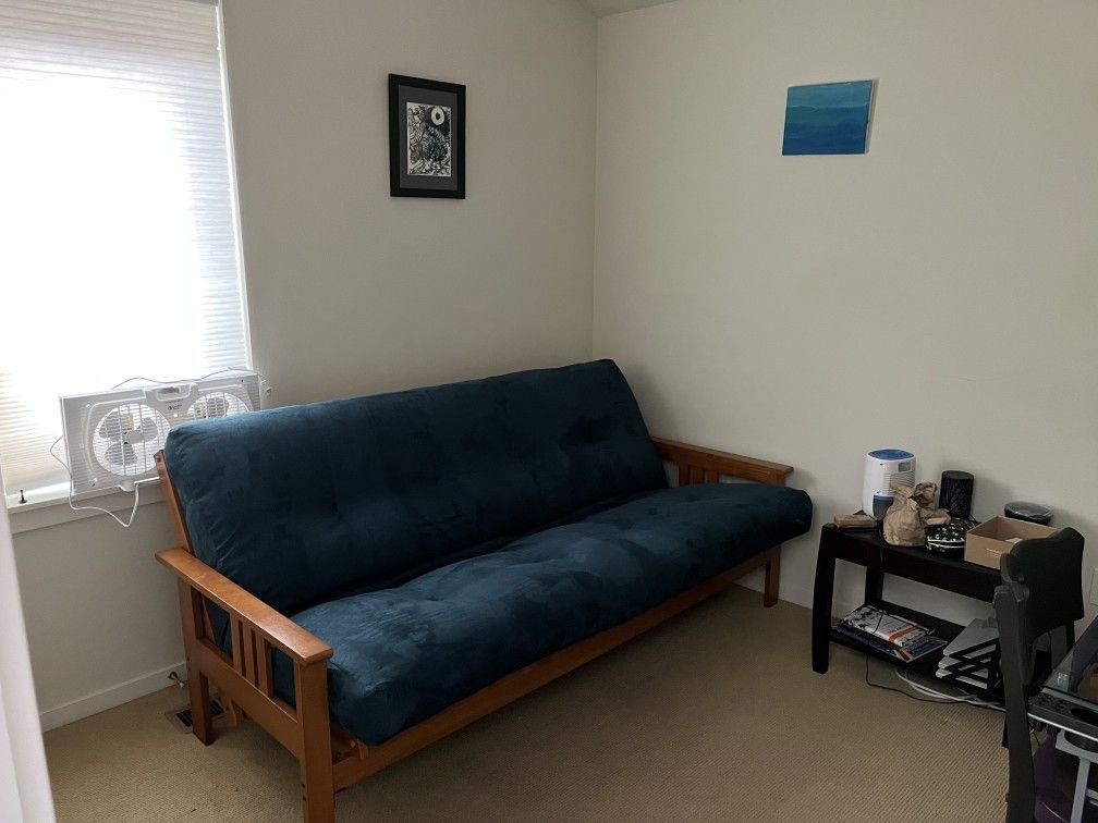 Kodiak Futon