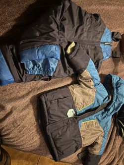 Snow Bib And Jacket For Boy 3T.