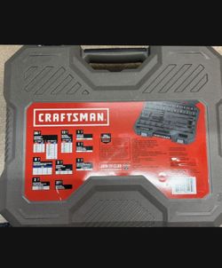  Craftsman 80 piece socket set With Ratchets, Extensions, Reducer SAE And Metric Sockets  Plus Screwdriver Bits In Carrying Case