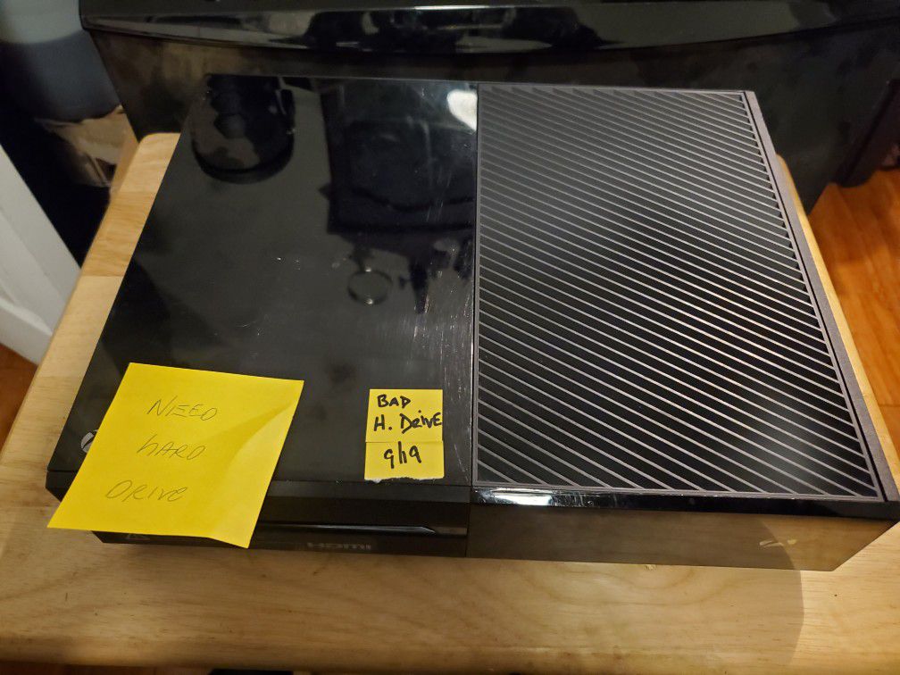 Xbox one original 500g console (console only)