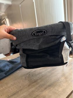Toogel portable hook on high chair