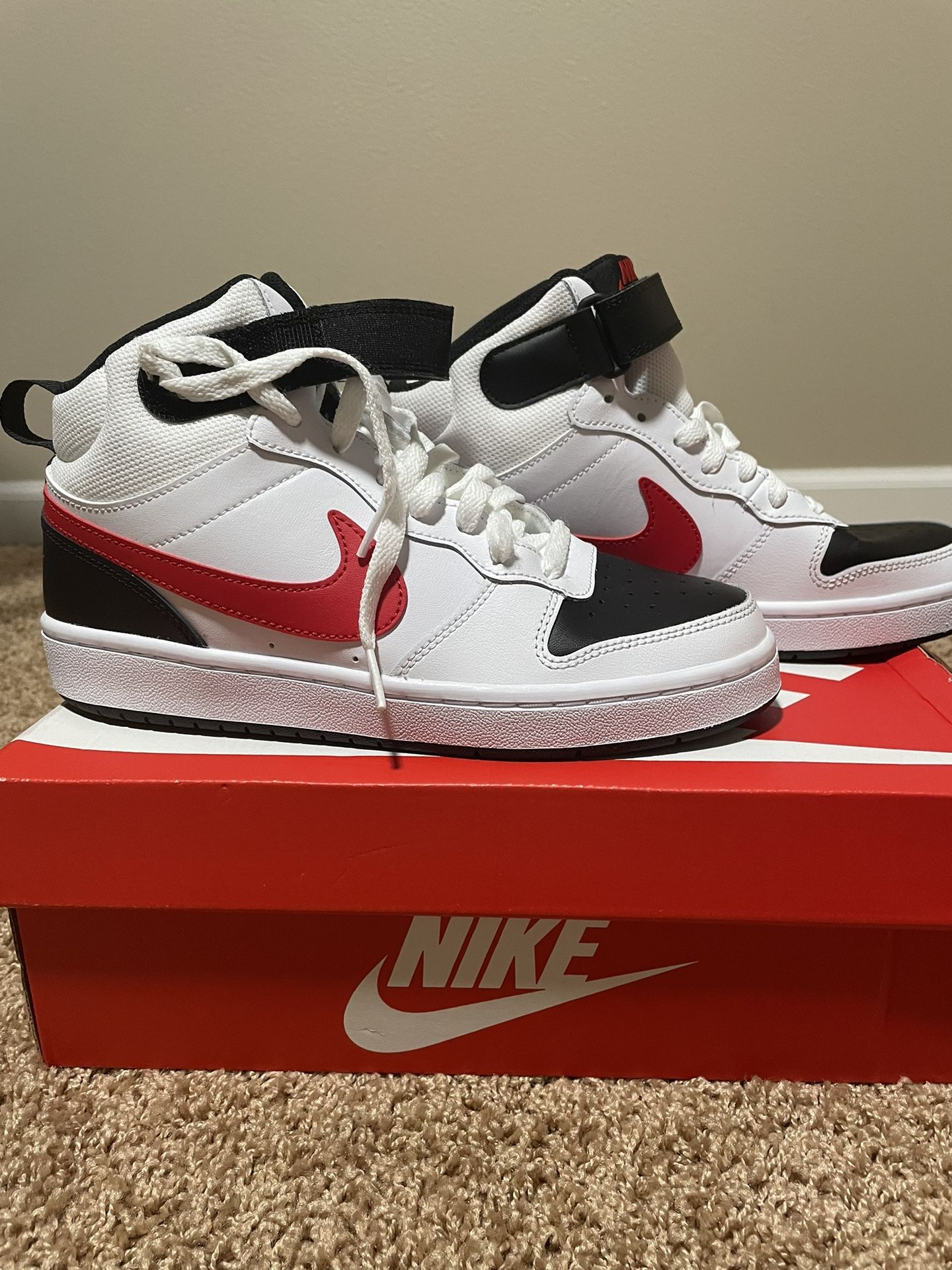Brand New Nike Court Borough Mids