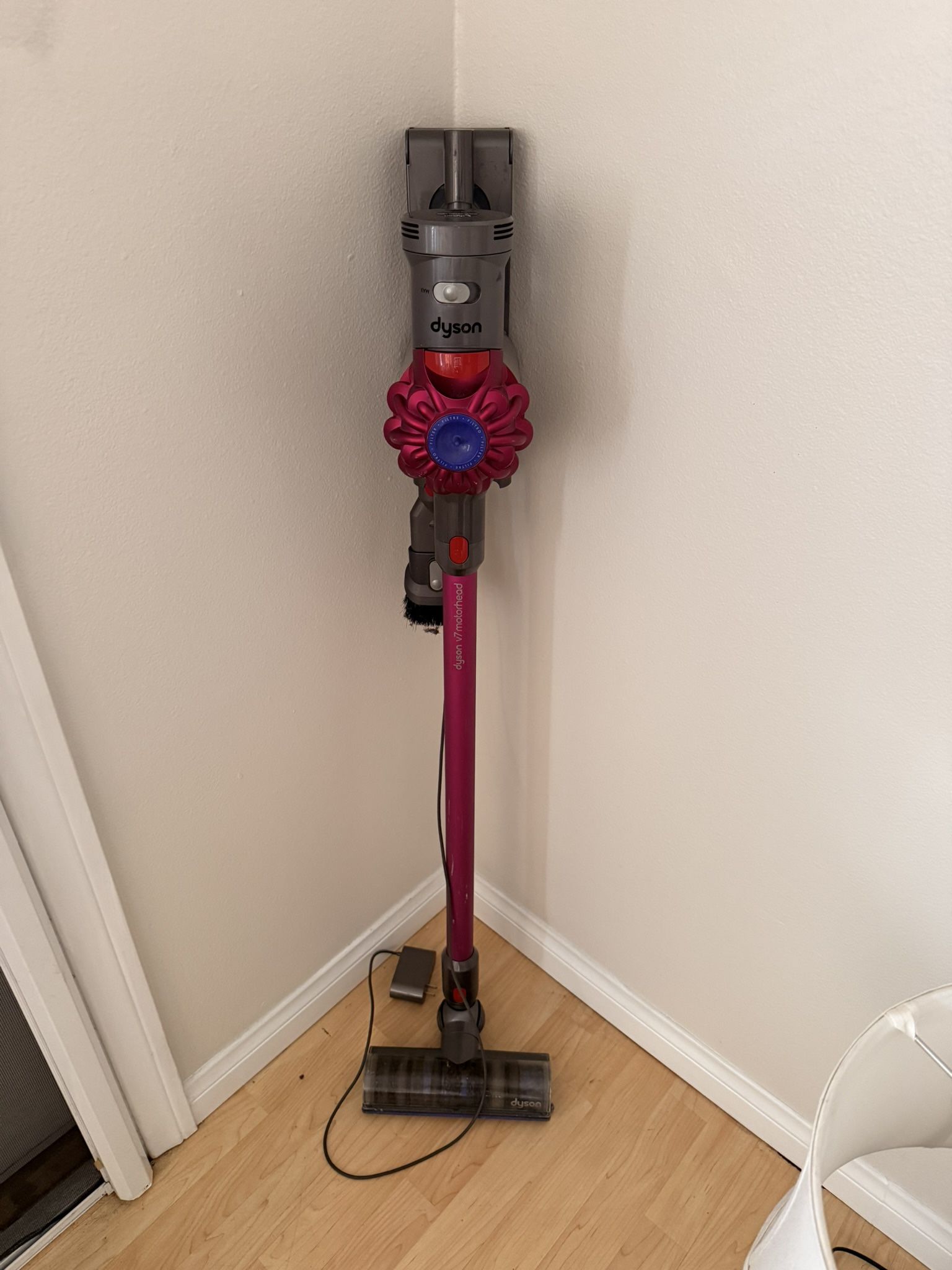 Dyson V7 Motorhead Cordless Vacuum