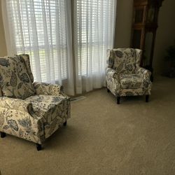 RECLINER AND AXIS CHAIR