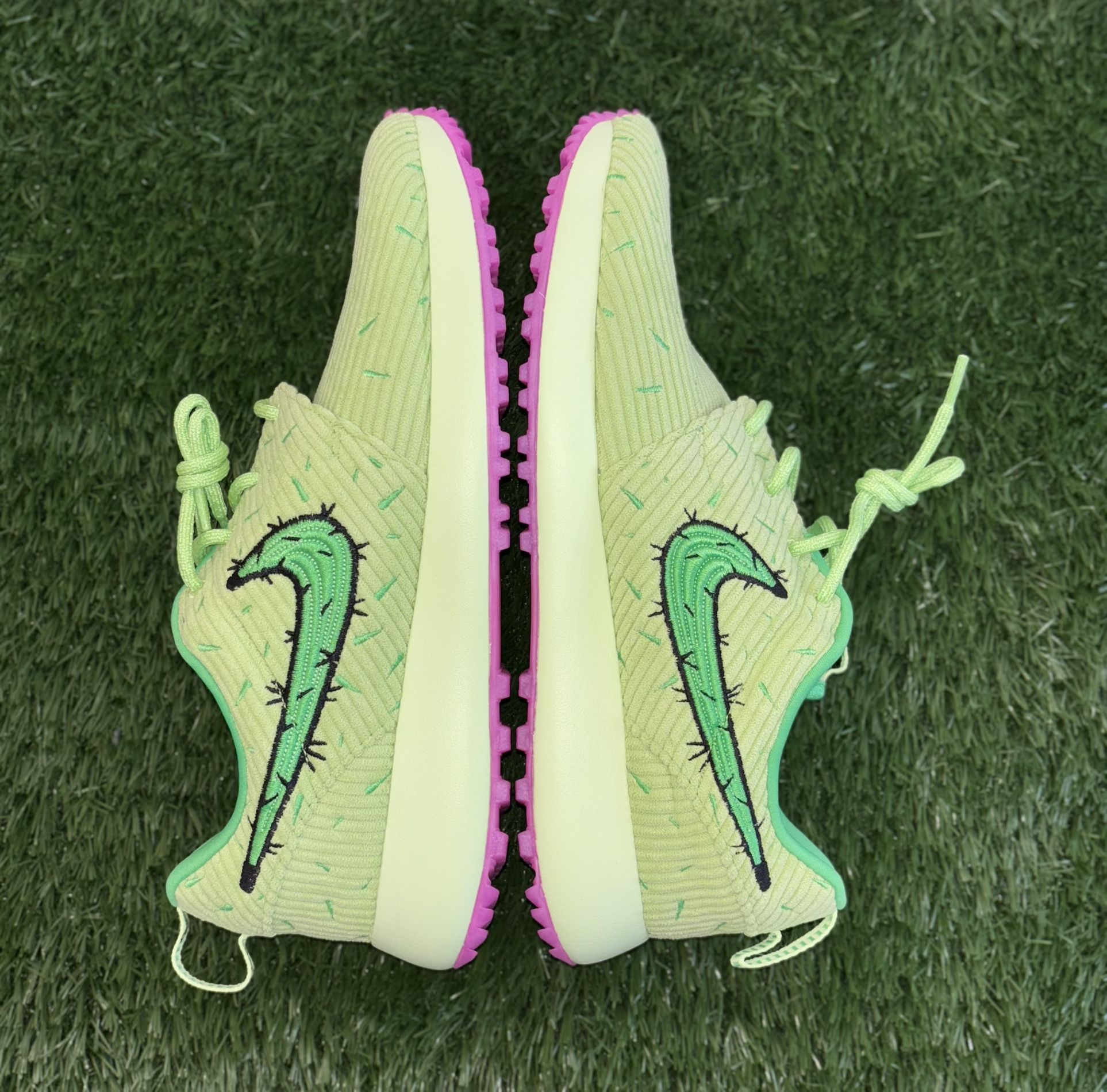 Size 13 Nike Waste Management Phoenix Open Roshe Golf Prickly