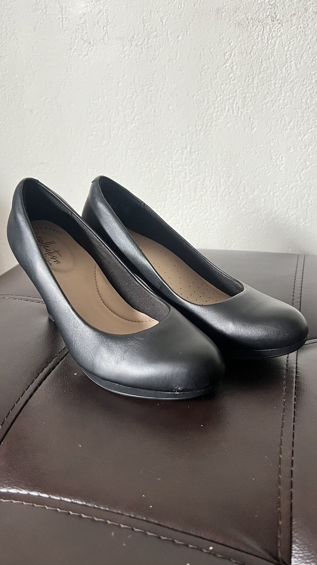 Black Clarks Heels Size 6 