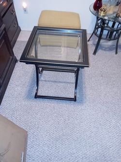 GLASS TOP METAL END TABLE