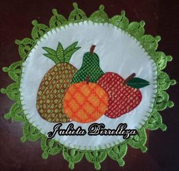 Tortilleros y servilletas bordadas
