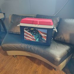 Ice chest
