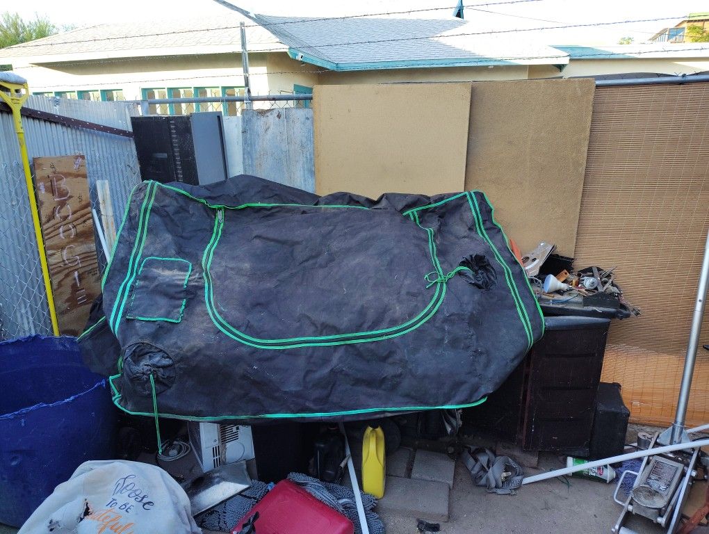 Grow Tent With Equipment 