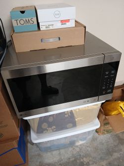 Microwave Oven