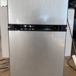 Mini Fridge Grew Condition 