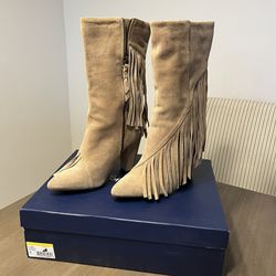 Women’s Suede Boots