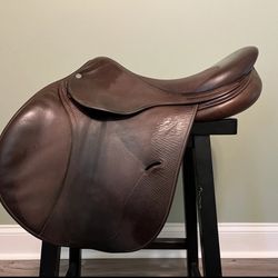 Antares Jumping Saddle 