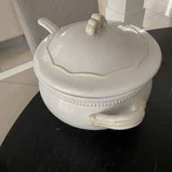 PRINCESS HOUSE SERVING POT PICK UP TODAY