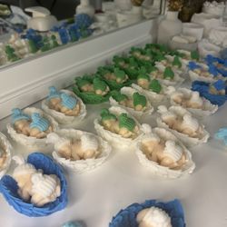 Baby shower favors