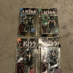 Kiss Dolls 