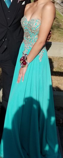 Turquoise Prom/Homecoming Dreas