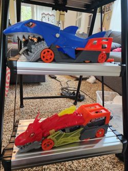 Hot Wheels Shark And Dragon Launchers
