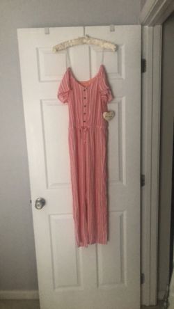 Girls Jumpsuit Size M. New with tags 🌸
