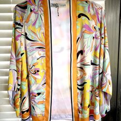 ZARA Kimono - Satiny Polyester - Vibe Multicolor -Med- Short - Lavender Lining