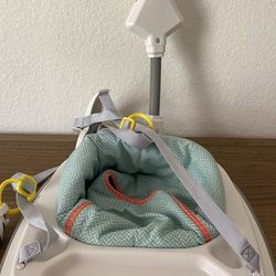 Doorway baby jumper
