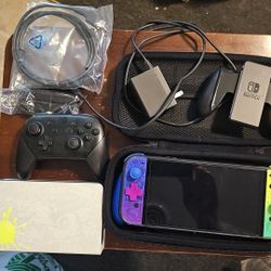 Nintendo Switch OLED Splatoon 3 Edition Bundle with Pro Controller 
